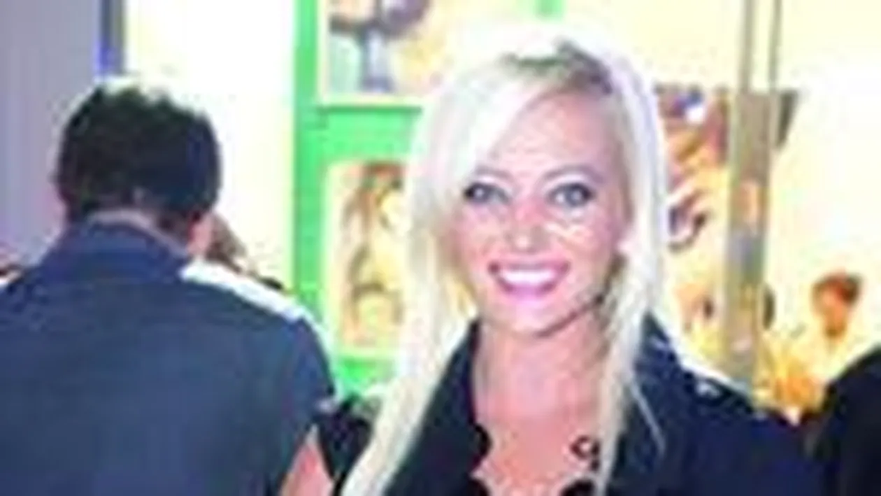 Delia pleaca in vacanta cu 500 euro