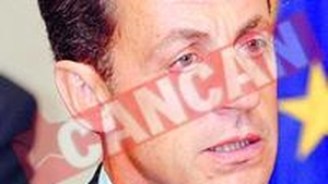 Tatal lui Sarkozy debuteaza la 80 de ani