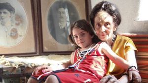 Zi importantă pentru fata celei mai bătrâne mame din România! Mesajul scurt, dar emoţionant al Elizei