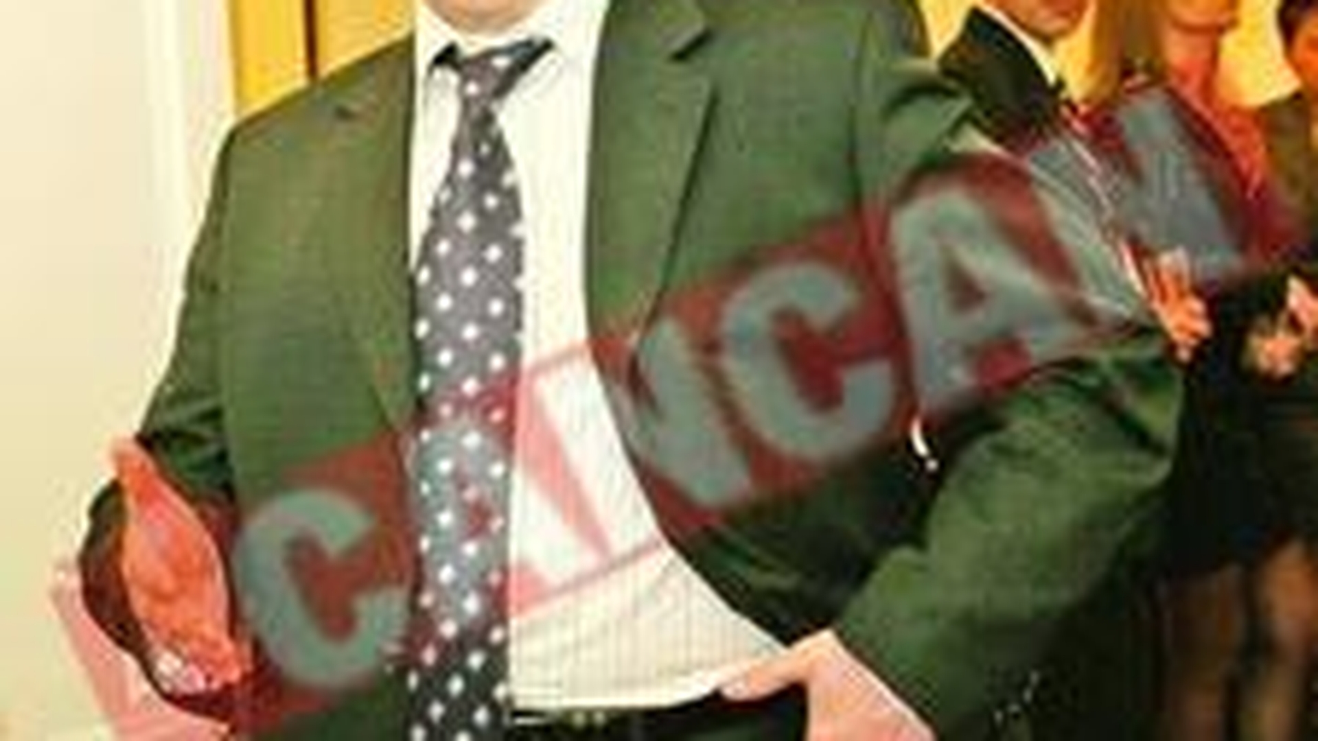 Codrin Stefanescu, alaturi de tinerii mintiti de primari