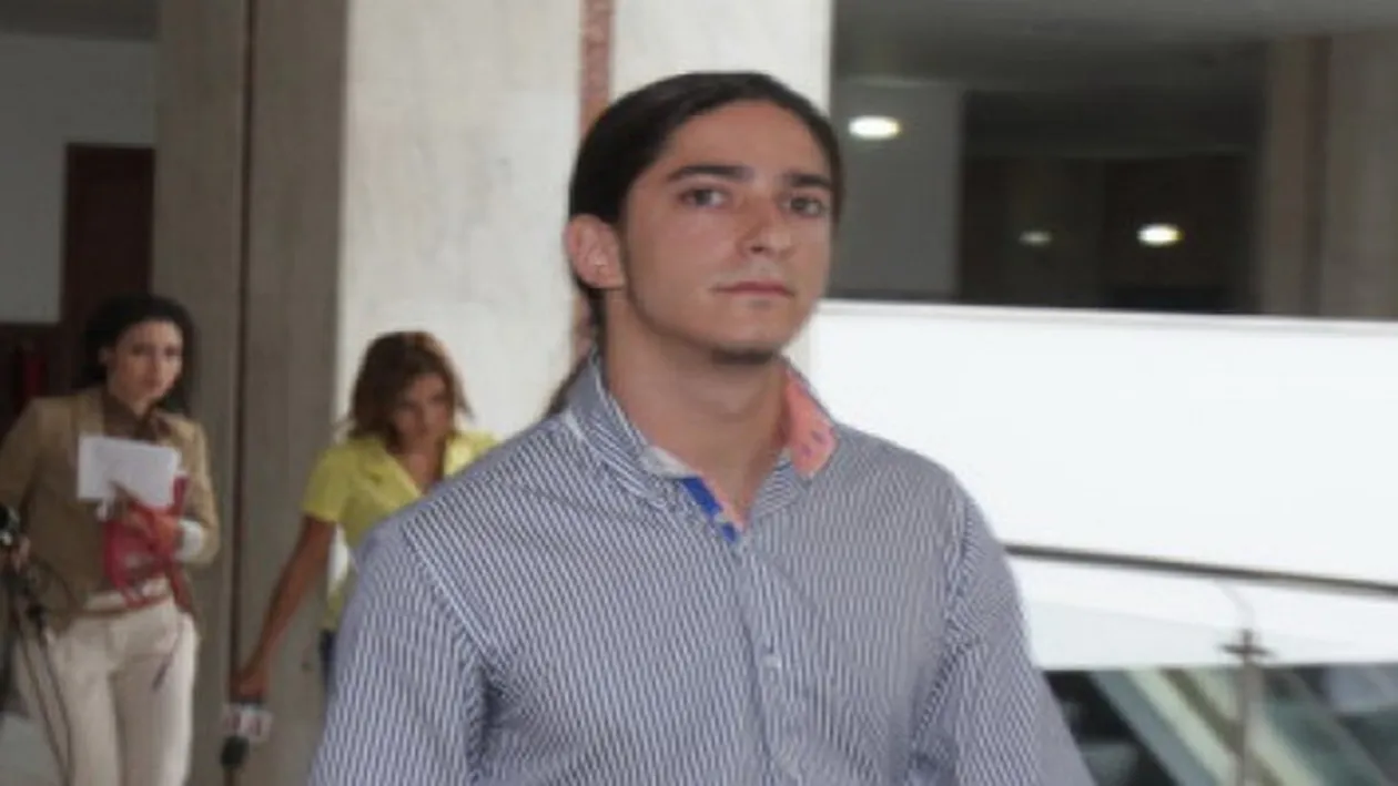 Vrea la mama! Satanistul Andrei Placinta a bocit ca un prunc in prima noapte petrecuta in spatele gratiilor