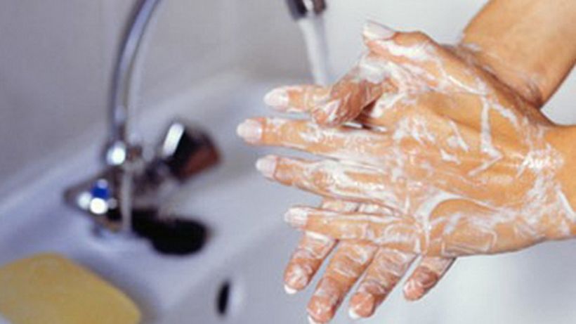 Nu stiai ASTA! Ce se intampla daca faci aceste GRESELI atunci cand te speli pe maini