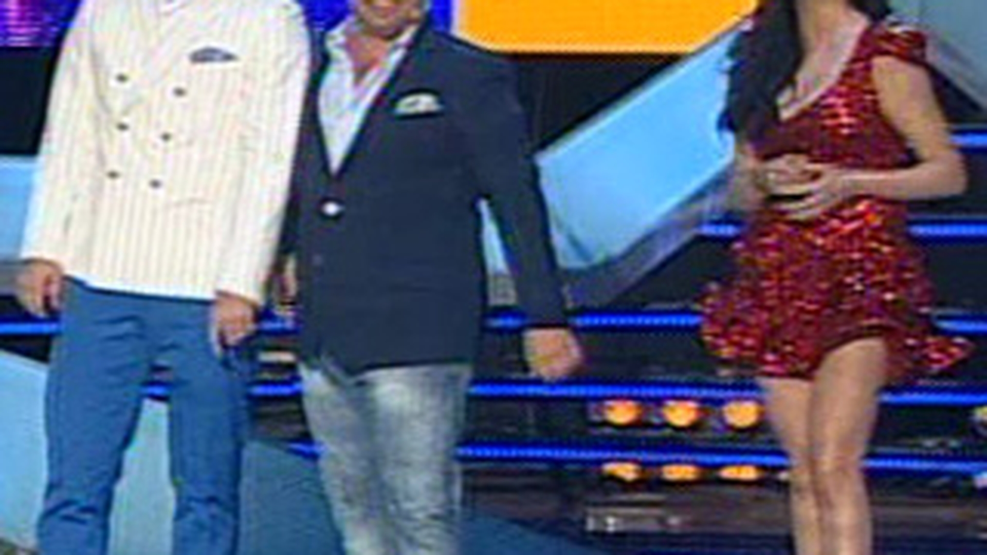 Andra arata fabulos intr-o rochie scurta creata de Dana Budeanu! Si-a innebunit colegii de la "Romanii au talent": "O, ce costumatie de dominatoare! Esti stralucitoare!"