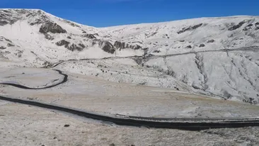 Imagini spectaculoase pe Transalpina, după prima ninsoare