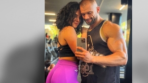 Pe ea a ”agățat-o” printre haltere! Culturistul român care a răzbit în Spania și visează la Mr. Olympia s-a despărțit de iubită după 7 ani, dar...