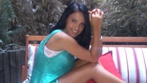 "Ce neagra te-ai facut" Adelina Pestritu, in toata splendoarea ei la piscina! Formele brunetei i-a scos din minti pe barbati