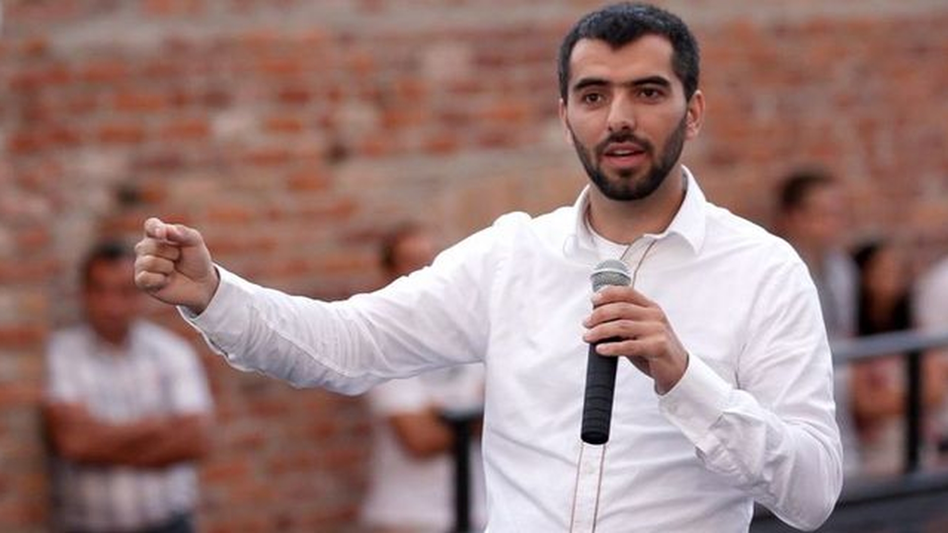 HOCUS-POCUS! Ce s-a ales de faimosul iluzionist Alin Blaine, dupa ce s-a pocait