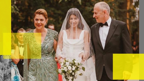 Așa a strălucit la Veneția soția lui Geoană! Soacra mică a făcut furori, la cea mai scumpă nuntă ever a unei românce, 5,5 mil. $! + Fiica ei nu și-a luat ochii de pe ea!