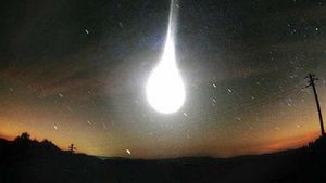 VIDEO. Meteorit prăbușit lângă șosea, în județul Buzău!