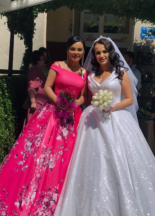 Carmen de la Sălciua și soțul ei, Culiță Sterp, nași de cununie. Ce rochie a ales să îmbrace artista. A atras privirile tuturor