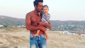 Radu Vâlcan a postat pe Instagram poza cu Alexandru, iar Corina Caragea a reacţionat instant! Ce comentariu i-a lăsat ştirista