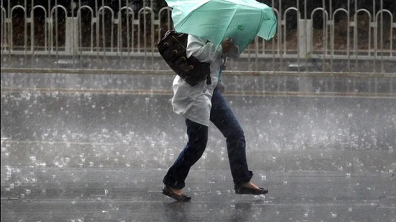 COD GALBEN de ploi si vijelii! Vezi prognoza meteo din urmatoarele zile