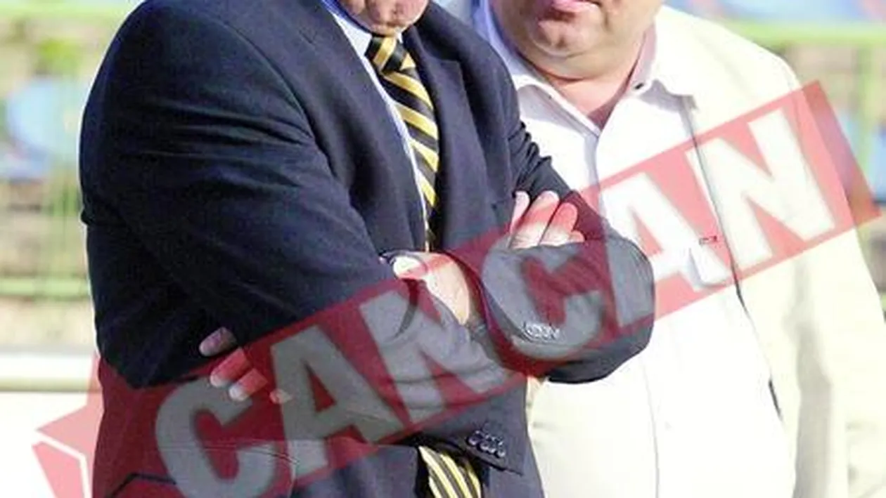 Le-a interzis sa vorbeasca la telefon