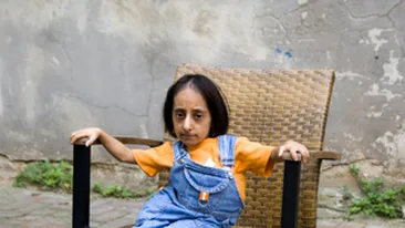 Ea este cea mai mica femeie din lume!