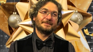 Florin Dumitrescu dezvăluie secretul Crăciunului ideal. Fără mofturi sau vacanţe luxoase, juratul de la MasterChef a găsit „reţeta” perfectă: ”Mă închid în casă cu soția, mama, soacra și...”