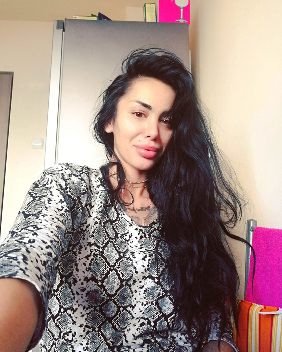 Alina Eriko a ajuns dependentă de droguri (Foto: Facebook)