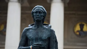 Ce părere ar avea Mihai Eminescu despre România de astăzi. 176 de ani de la nașterea poetului național