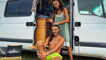 Românii care trăiesc cu 2.000 de lei pe lună şi se plimbă prin toată lumea: Ne facem viaţa mai uşoară