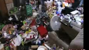 Cea mai jegoasa familie din lume! Uite in ce conditii mizerabile traiesc