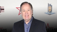 S-a aflat cauza morții actorului Dennis Haskins, celebrul Mr. Belding din „Salvați de clopoțel”. Boala pe care a ascuns-o ani întregi