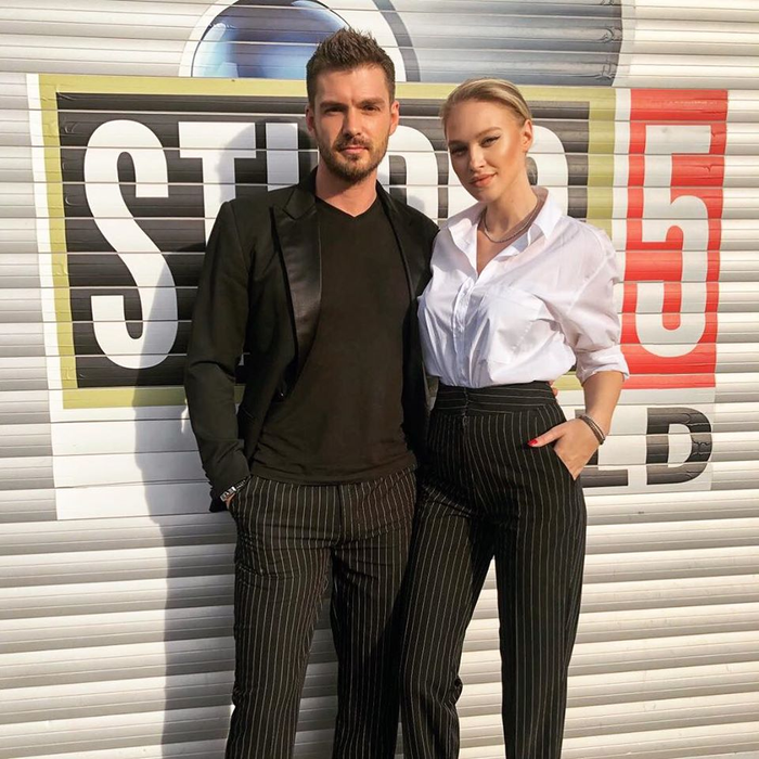 “Da, sunt însărcinată”! Anunțul sfârșitului de an în showbizul din România