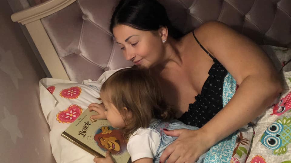 Cum a surprins-o Gabriela Cristea pe fetița ei, Victoria. A fotografiat-o imediat