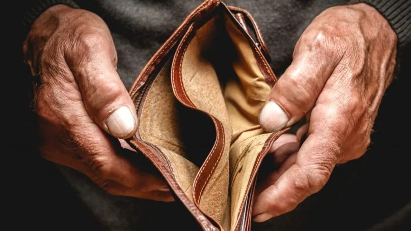 Județele cu cele mai mici salarii din țară. Oamenii câștigă mult sub media națională