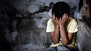 Un băiețel de 6 ani a ajuns în stare gravă la spital, după ce a fost mușcat de câinele familiei