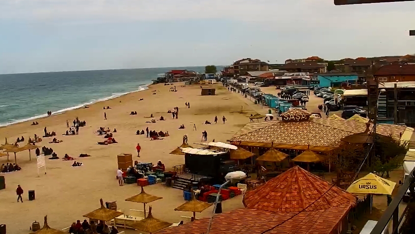 Vama Veche și-a primit turiștii de 1 Mai. Ce sumă de bani scot românii din buzunare pentru o noapte de cazare