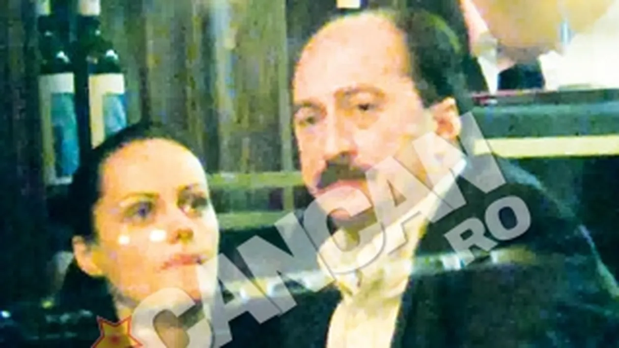 Romica Tociu nu se mai fereste de lume! Isi saruta cu foc amanta la restaurant!