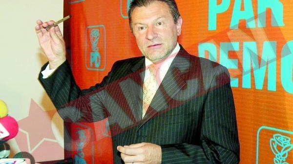Berceanu demite directori si "paroleaza" usile