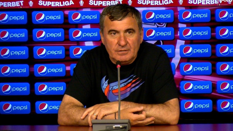 Reacția lui Gică Hagi după ieșirea nervoasă a lui Dan Petrescu / Sursă Foto: Facebook