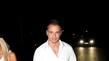 Căprioare în lumina farurilor. O poză rară cu Bianca Drăgușanu și Joe din Drumul Taberei