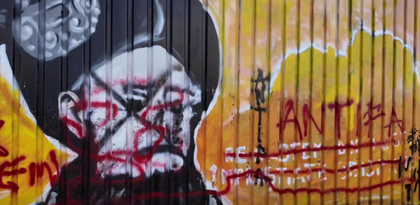 Sediul central al partidului lui George Simion a fost vandalizat. Pe cine acuză liderii AUR