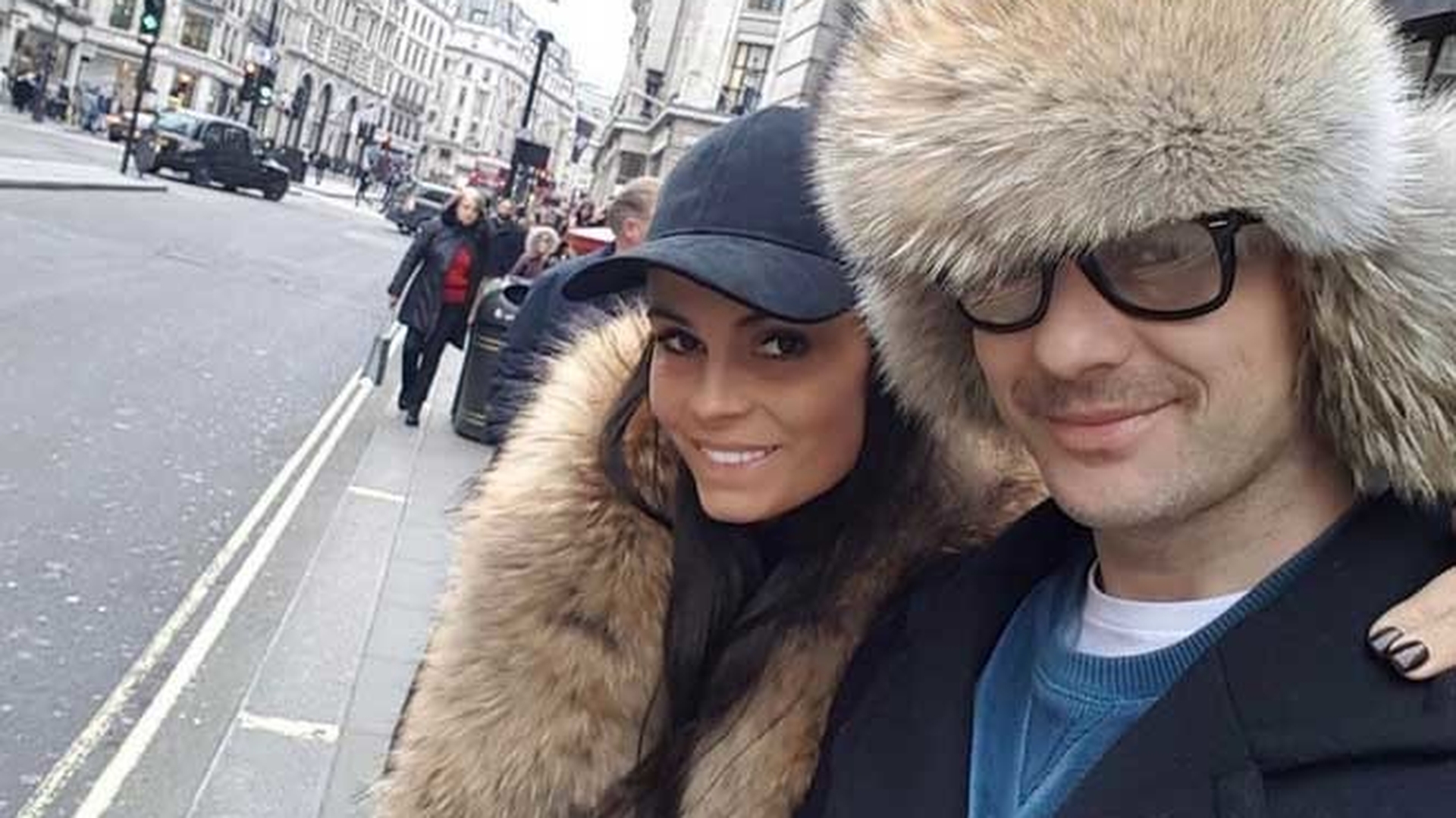 ANCA SEREA, surpriză din partea soţului care a vizitat-o în această dimineaţă. Vedeta le-a arătat rapid totul fanilor