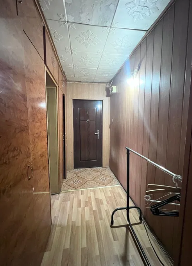 Orașul din România în care poți cumpăra cu 18.500 € un apartament mobilat și utilat. Este la etajul 2 și are 54 m² / sursă foto: OLX