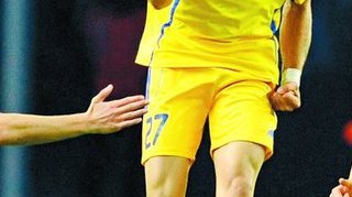 Invatat sa strige trivialitati la adresa Stelei!