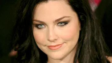 Solista trupei Evanescence a nascut un baietel