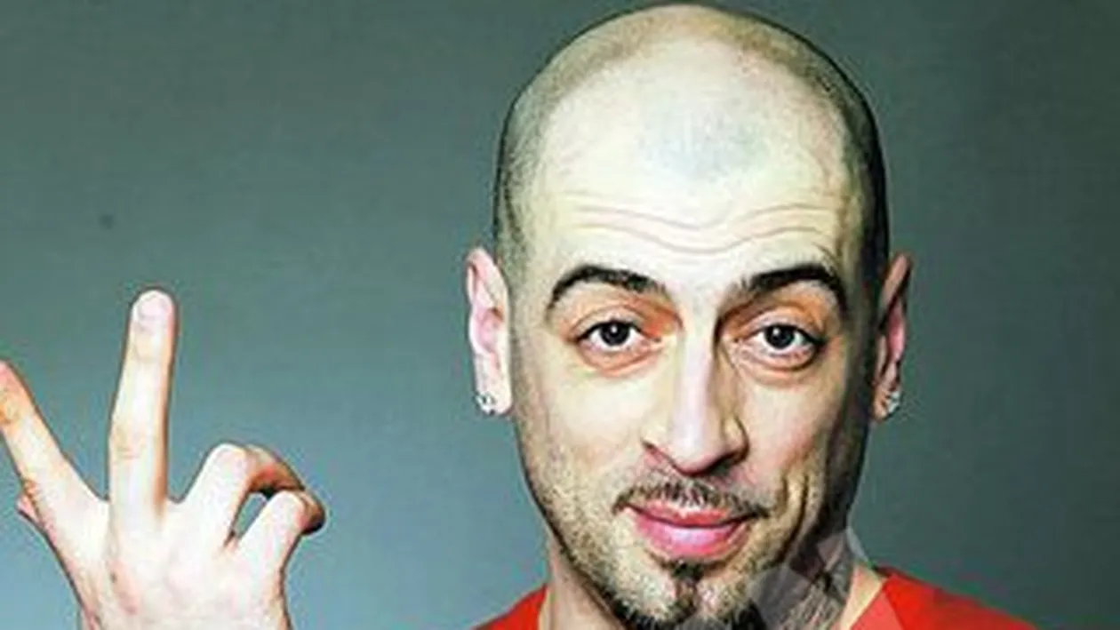 CRBL se descurca in afaceri: Am inceput sa fac primii bani cu haine si incaltaminte cumparate de la second hand