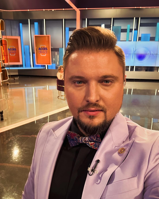 A devenit părinte pentru a doua oară! Prezentatorul Acces Direct, Adrian Velea, este în culmea fericirii