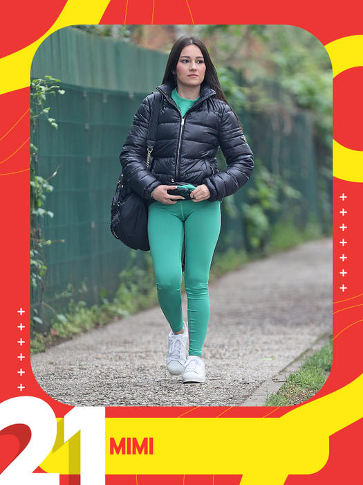 TOP 30 de vedete care au intrat în acţiune mega-mulate şi super-dotate! Bianca Drăguşanu, „Memeluşa” sau Andreea Bălan au blocat traficul din Capitală!