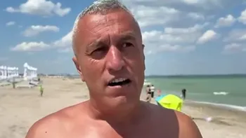 Erou fără ezitare! Un buzoian a intrat în mare și a salvat o fetiță de 11 ani