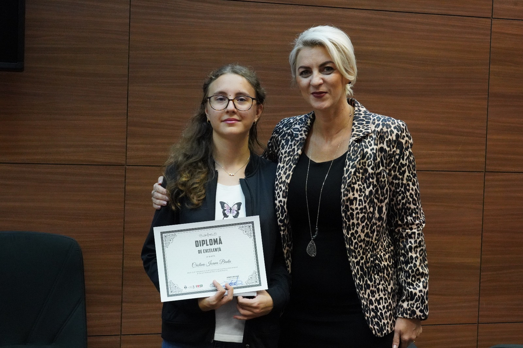 Comunicat de presă. Primarul Robert Negoiță a premiat elevii de top din Sectorul 3