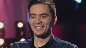 Viaţa de coşmar pentru un faimos cântăreţ din România! “Singurul ajutor pe care îl accept e de la Dumnezeu!”