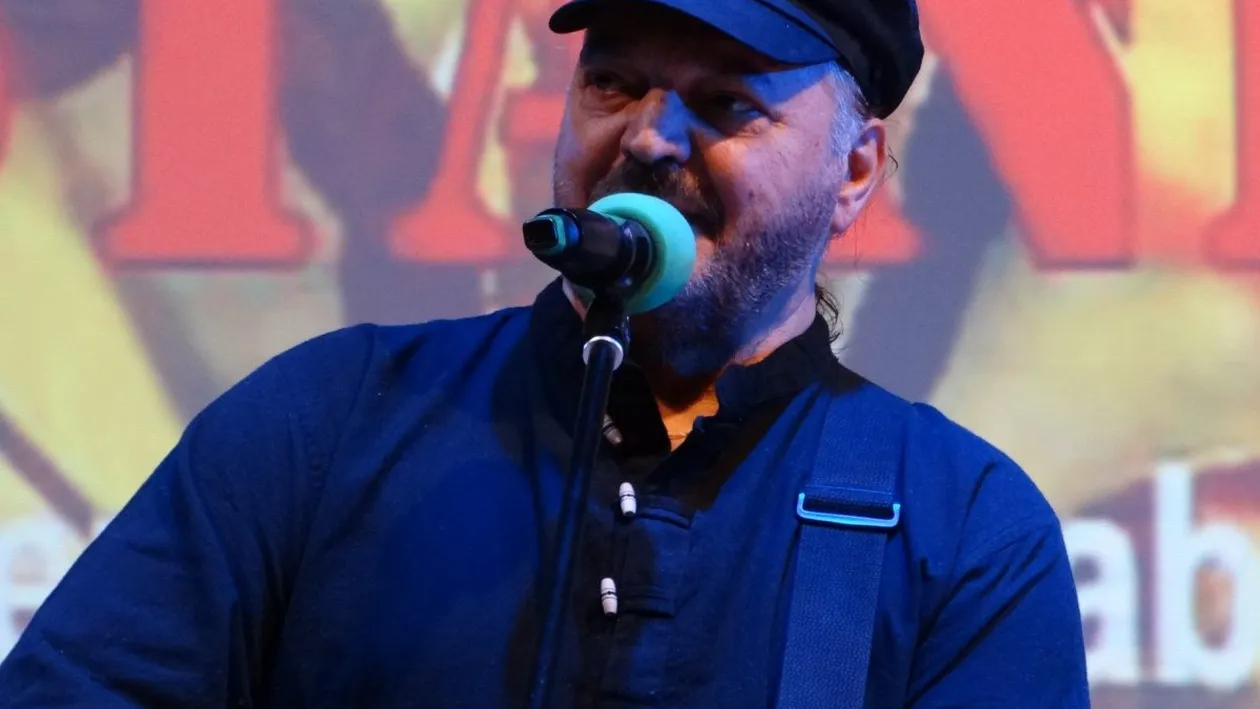 Victor Socaciu a fost condus azi pe ultimul drum. Familia și foști colegi de breaslă i-au adus un ultim omagiu