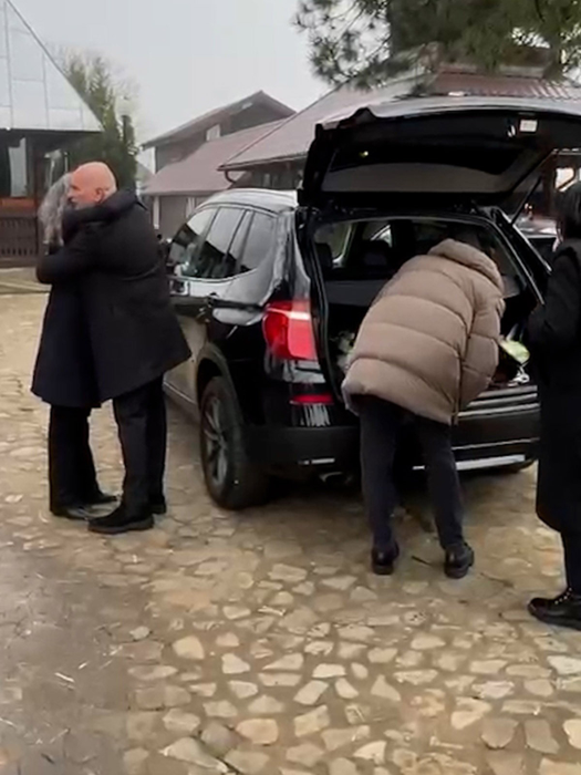 Cine e bărbatul care o susține pe Mihaela Rădulescu, după moartea mamei? Apropiatul i-a fost alături și la Pro TV