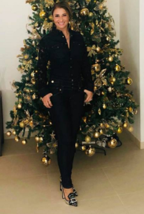 Anamaria Prodan şi Laurenţiu Reghecampf, Crăciun în Dubai. Sexy-impresara a organizat un concrus inedit. “Votaţi…”