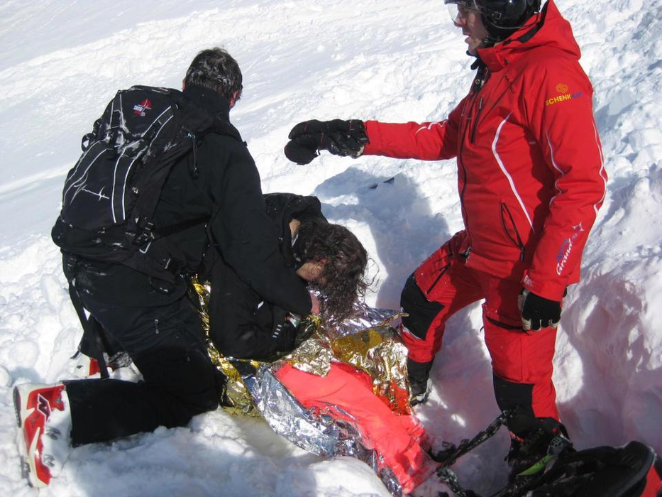 Tragedie la schi! Rhianna, îngropată de vie într-o avalanșă