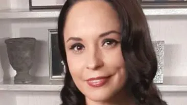 Gafa majora facuta de Andreea Marin: sanii vedetei s-au revarsat din rochie! Cum a aparut imbracata fosta Zana