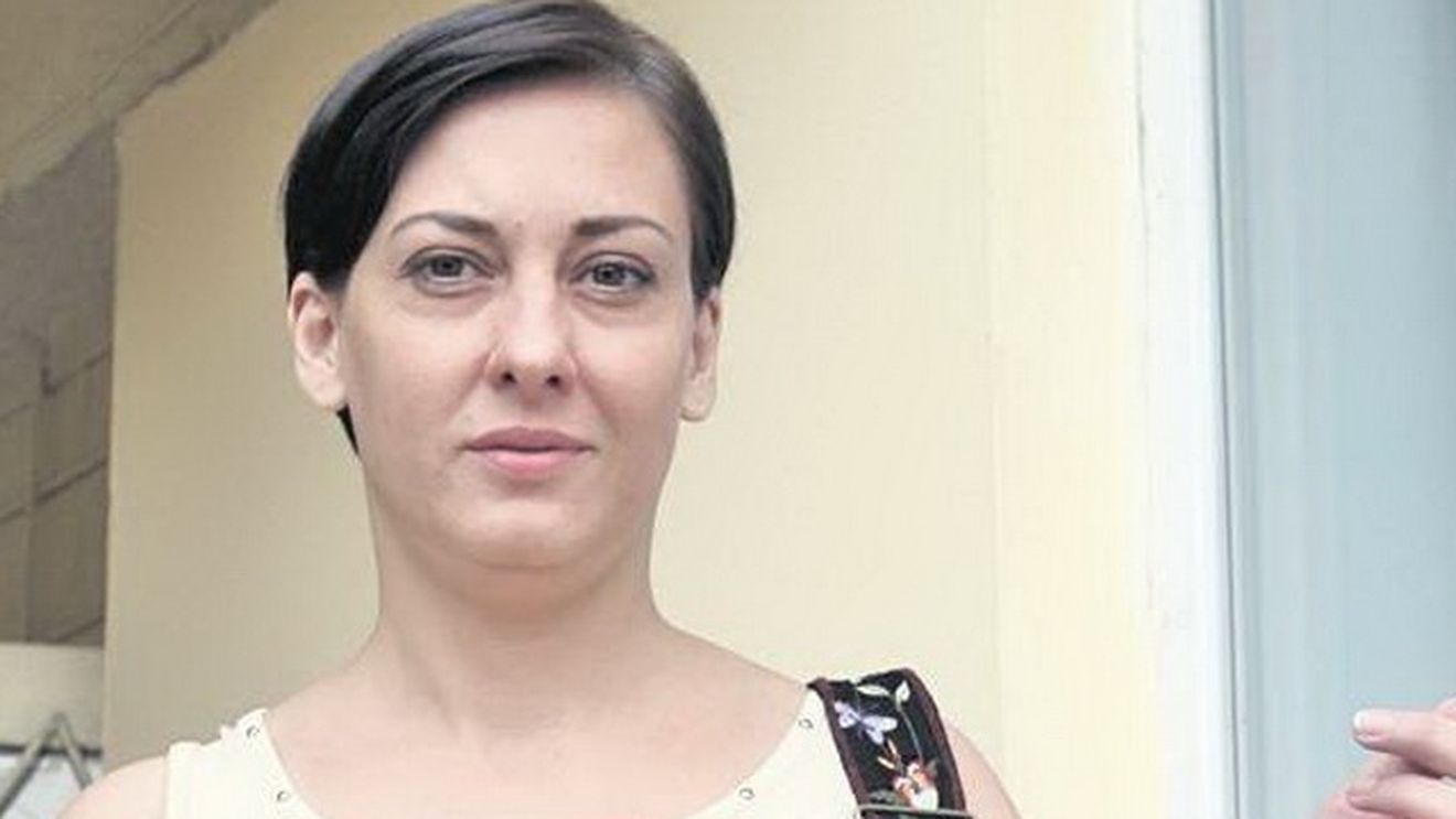 Fosta iubita a unui celebru prezentator TV s-a logodit cu altul, dupa scandalul sexual! Femeia il acuzase ca i-a agresat fetita!
